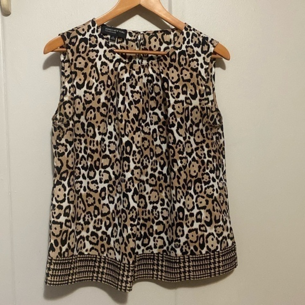 Sz.10 Leopard print sleeveless blouse